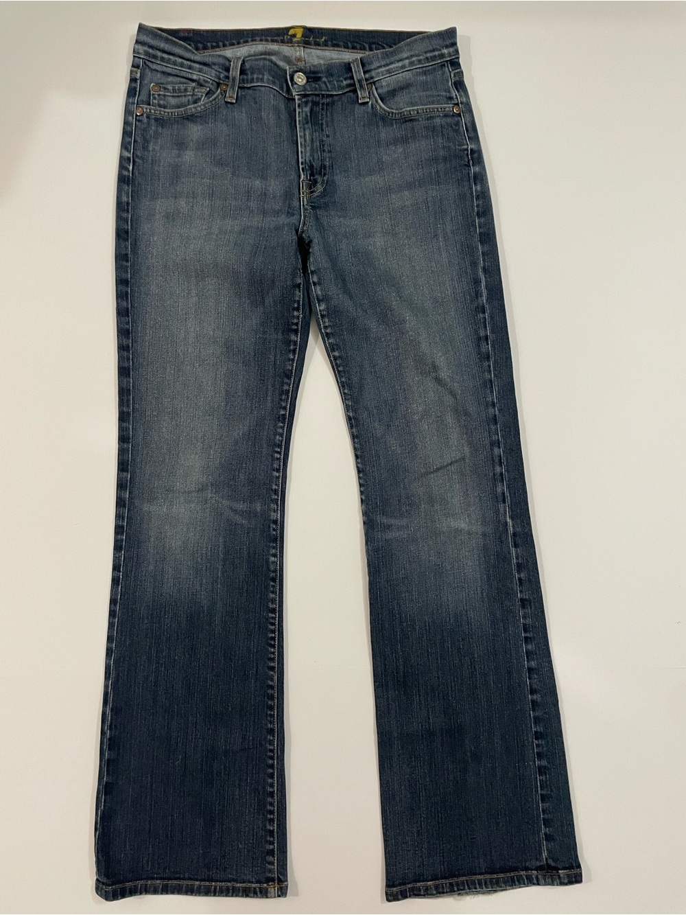7 For All Mankind Bootcut Jeans Medium Wash Blue Denim Size 32 GUC